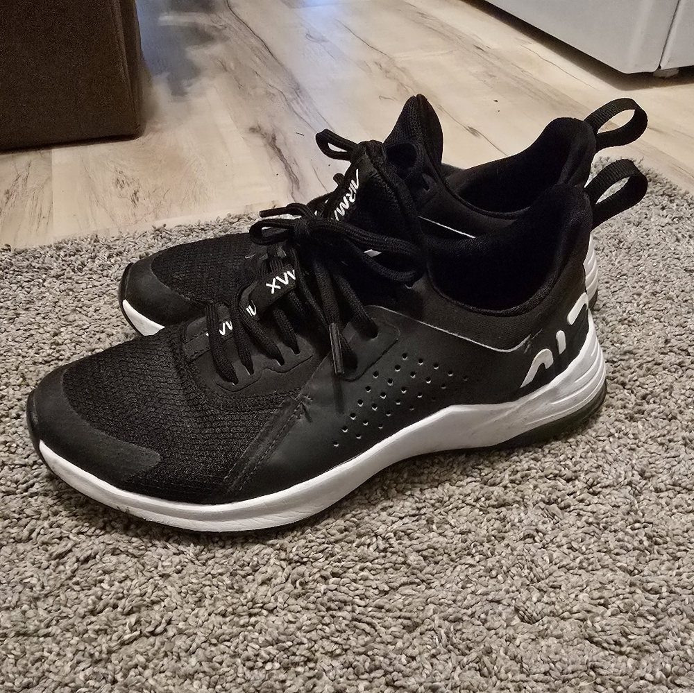 Womens Black Nike Running Shoes